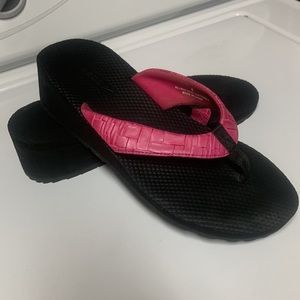 SPEEDO WEDGES PINK SIZE 8